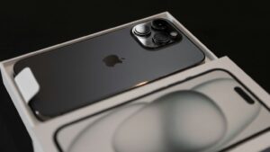 iPhone 15 Pro - video kamera w kieszeni